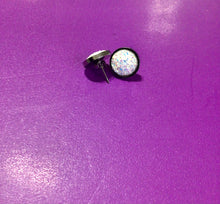Load image into Gallery viewer, Stud Earrings