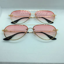 Load image into Gallery viewer, “Queen Bee” Aviator sunglasses