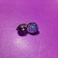 Load image into Gallery viewer, Stud Earrings