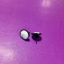 Load image into Gallery viewer, Stud Earrings