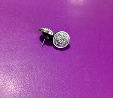 Load image into Gallery viewer, Stud Earrings