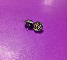 Load image into Gallery viewer, Stud Earrings