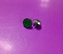 Load image into Gallery viewer, Stud Earrings