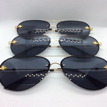 Load image into Gallery viewer, “Queen Bee” Aviator sunglasses
