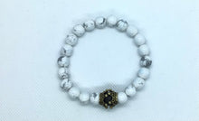 Load image into Gallery viewer, Crown Bead Bracelet
