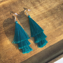 Load image into Gallery viewer, Boho style tassel earrings
