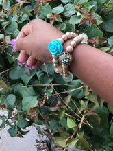 Load image into Gallery viewer, Blue rose bracelets
