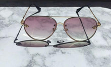 Load image into Gallery viewer, “Queen Bee” Aviator sunglasses
